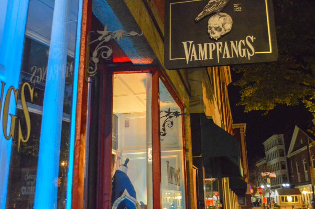 Vampfangs salem ma massachusetts